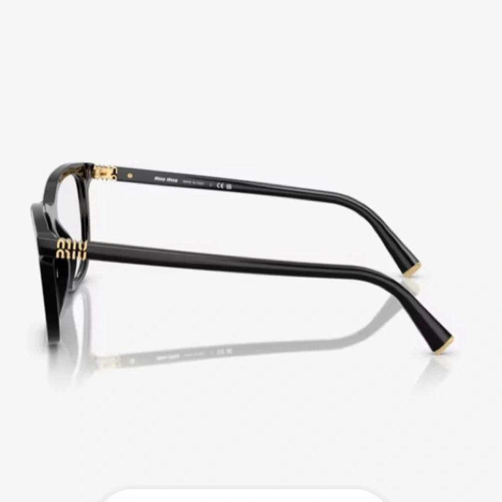 Miu miu eyeglasses new never worn 2026